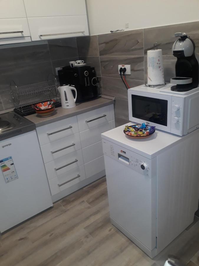 Apartment Rea Суботица Экстерьер фото
