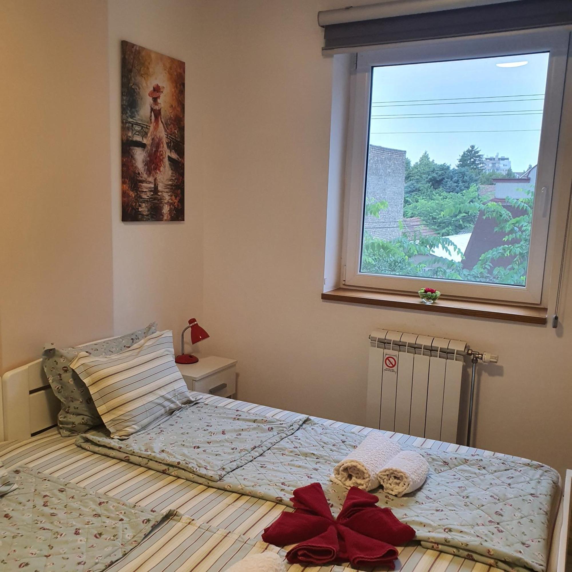 Apartment Rea Суботица Экстерьер фото