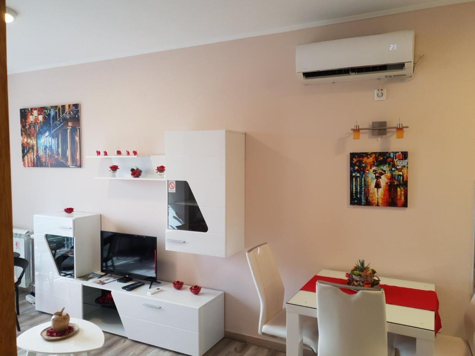 Apartment Rea Суботица Экстерьер фото